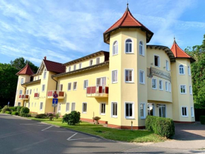  Hotel Dünenschloss  Карлсхаген